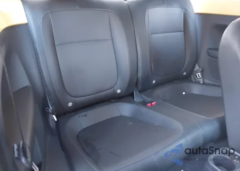 2012 Volkswagen Beetle 2.5L z USA, uszkodzony, nr VIN 3VWJP7AT7CM633384